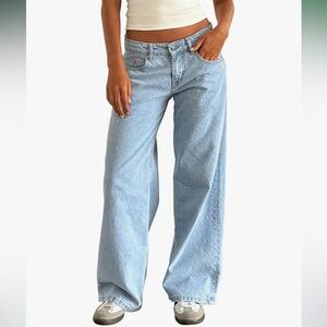 Women’s Wide Leg Boyfriend Light Wash Jeans size XS or 2